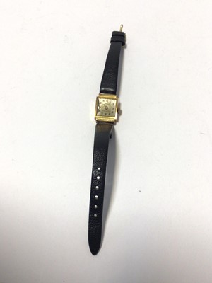 Lot 95 - 18ct gold cased wristwatch