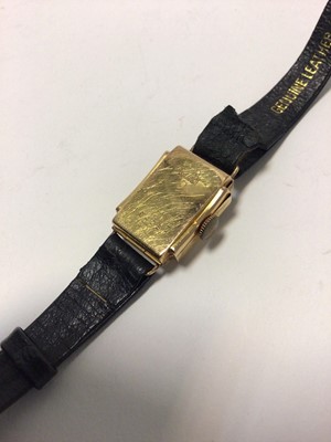 Lot 95 - 18ct gold cased wristwatch