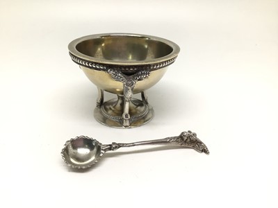 Lot 114 - Unusual silver and silver gilt loose-bowled salt cellar and matching spoon, with ram's head and hoof decoration and beaded borders, 6cm diameter, Sheffield 1892 (Walker & Hall)