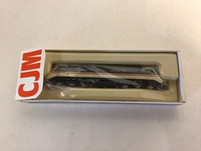 Lot 147 - CJM N gauge Intercity livery Class 47 "Royal Mail" Diesel 47549 & Class 89 "Avocet" Swallow 8900, both boxed (2)