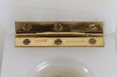 Lot 123 - Early 20th century onyx ink stand