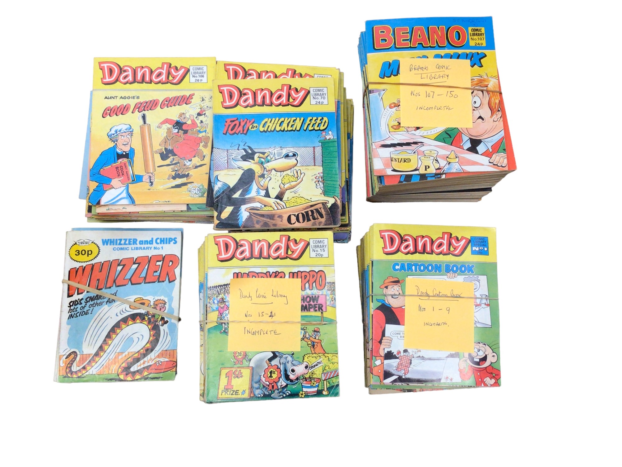 Lot 44 - Collection of Beano comics, mostly 1980s,