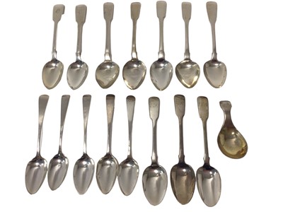 Lot 90 - Collection of Georgian silver teaspoons