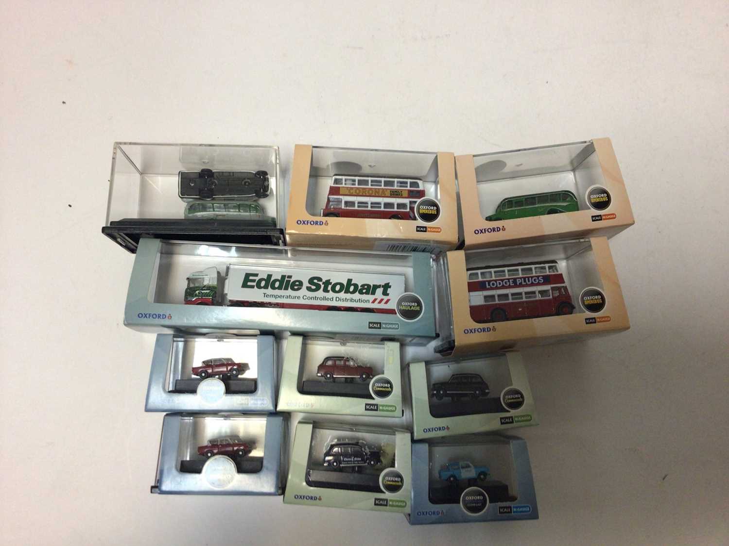 Lot 167 - Oxford Omibus N gauge buses, Eddie Stobart lorry and cars (19)