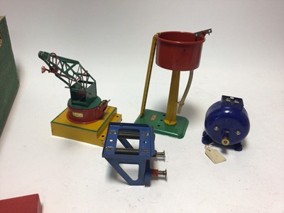 Lot 170 - Hornby Series O gauge accessories including No.1 Turntable A857  No.1 Water Tank A1010, Platform Crane A822, Double Arm Signal No.2 A841 and three No.1 Buffer Stops A801, all boxed (7)