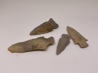 Lot 312 - Four Neolithic flint arrow heads (4)