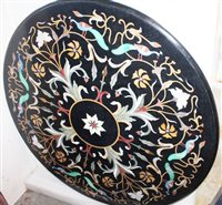 Lot 1368 - Fine quality 17th century-style pietra dura...