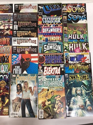 Lot 119 - Box of Marvel comics, mostly 1990's and 2000's. To include the Warlock chronicles, the Avengers, Silver Sable, the Clan Destine, Starjammers and others. Approximately 240 comics.