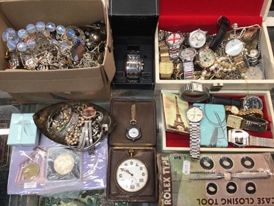 Lot 1131 - Group of vintage and later costume jewellery, wristwatches and bijouterie