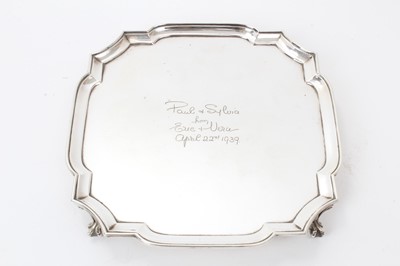 Lot 424 - 1930s silver square shaped salver (London 1937)