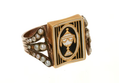 Lot 656 - Unusual George III gold and enamel mourning ring, Mary Judd, engraved 1802