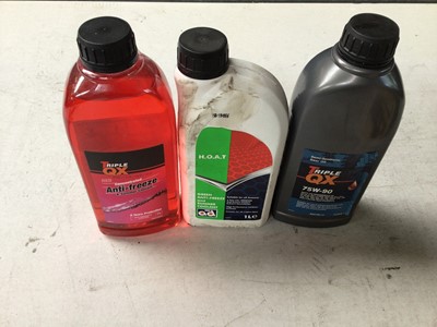 Lot 129 - Triple QX & H.OA.T anti-freeze & Summer Coolant and other dealership oils and consumables (1 box).