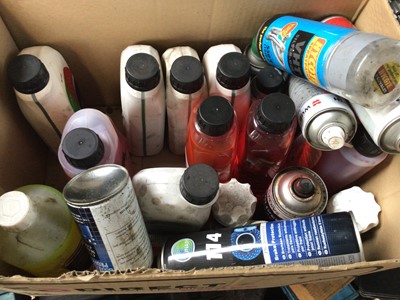 Lot 129 - Triple QX & H.OA.T anti-freeze & Summer Coolant and other dealership oils and consumables (1 box).