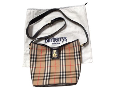 Lot 2132 - Burberrys’ vintage check tote handbag.