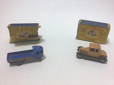 Lot 253 - Models of Yesteryear No.1 Alchin Traction Engine, Y-9 Fowler 'Big Lion' Showman's Engine, No.12 Horse Bus 'Lipton's Tea', No.8 1926 Morris Cowley 'Bullnose', No.4 Sentinel Steam Wagon (very poor bo...