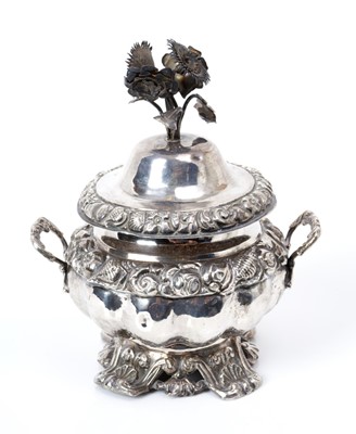 Lot 282 - 19th century Italian silver sugar bowl and cover