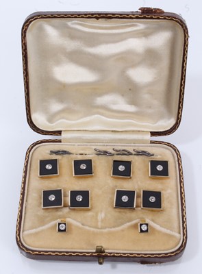 Lot 687 - Diamond set 9ct stud set