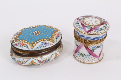 Lot 326 - Paris porcelain small gilt metal mounted box and cover, and a oval box and cover