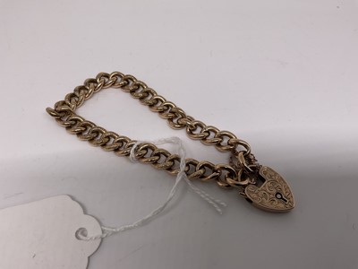 Lot 1076 - 9ct gold chain with padlock