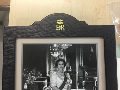 Lot 63 - H.M.Queen Elizabeth II large signed presentation photograph dated 1992