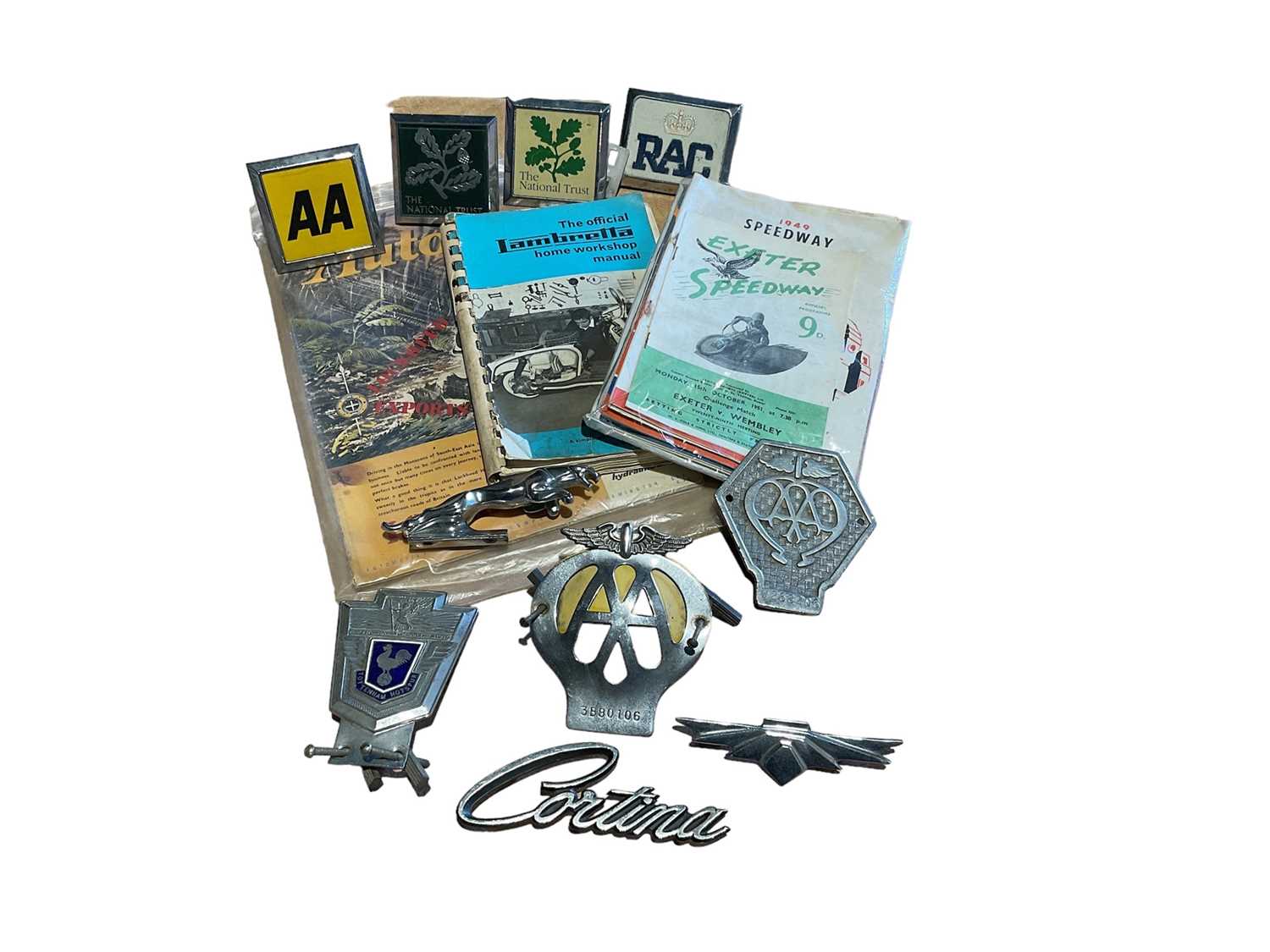 Aa Rac Decals Lot 109 - Collection of AA, RAC and other car badges,