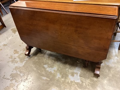 Lot 1223 - Victorian mahogany drop leaf table