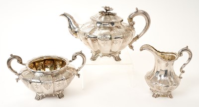 Lot 468 - William IV silver three piece teaset