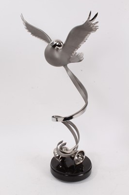 Lot 969 - Scott Hanson (contemporary American) metal sculpture - Marriage dove, signed and numbered 11/700, raised on revolving marble plinth