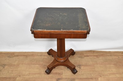 Lot 1460 - Early 19th century leather topped mahogany library table