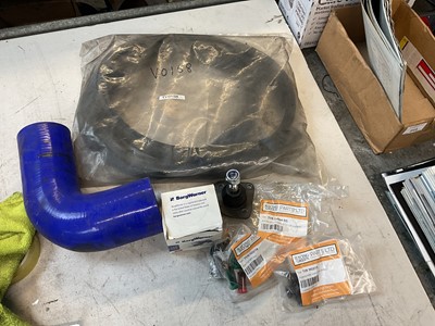 Lot 216 - Group of various TVR parts to include Targa roof seal, part number TV0158, and other items.