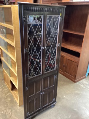 Lot 1314 - Two oak corner cupboards with leaded glazed doors and a small corner cabinet