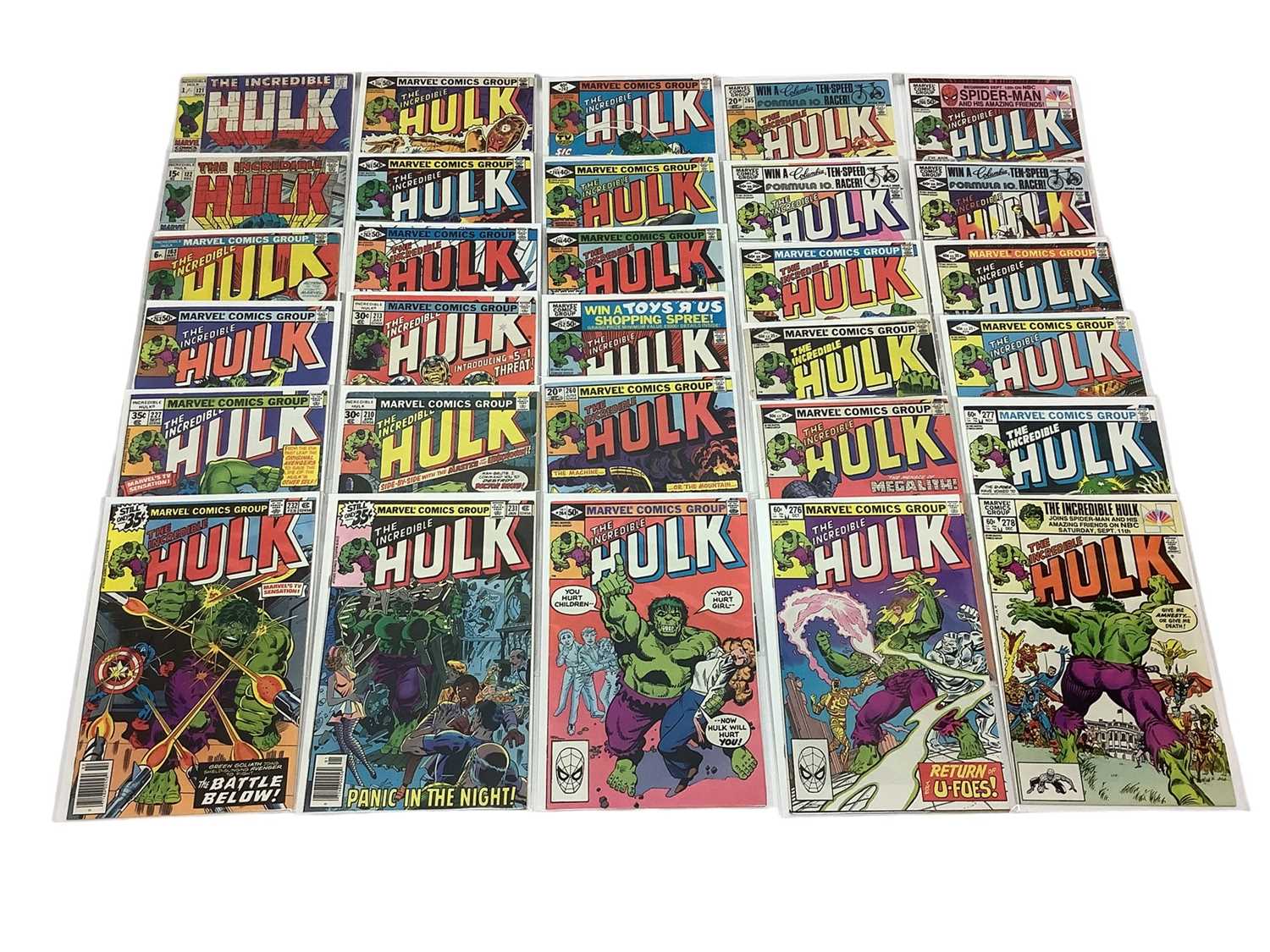 Lot 166 - Large Group of marvel comics The Incredible Hulk, mostly 1980's. To include issue 121, 122, 163 and issue 300. Also includes Hulk annuals. Incomplete run from issue 210 - 370. Approximately 110 com...