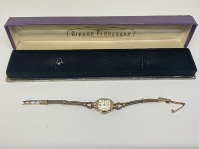 Lot 1061 - Girard-Perregaux 9ct gold wristwatch on 9ct gold bracelet in original box