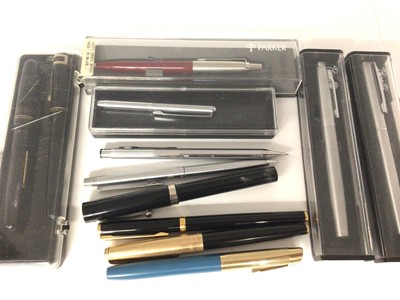 Lot 451 - Collection of pens including Parker