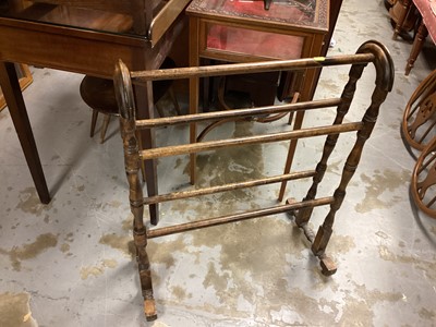 Lot 1387 - Old five bar towel rail