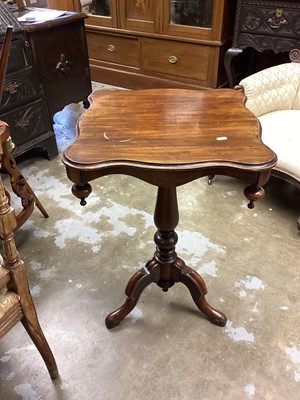 Lot 1389 - Victorian wine table with shaped top on turned column and three splayed legs