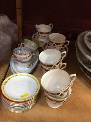 Lot 731 - Colclough Countess tea ware and others