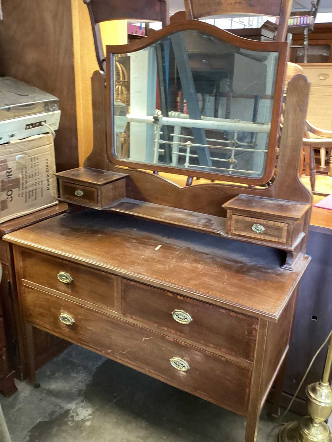 Lot 1406 - Edwardian inlaid mahogany dressing table with raised bevelled mirror back