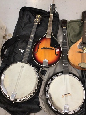 Lot 480 - Group of banjos and mandolins (6)