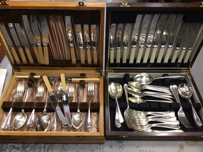 Lot 738 - Plated canteens of cutlery and other metal ware