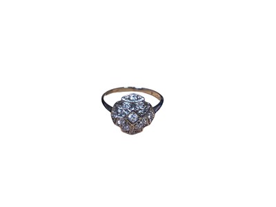 Lot 85 - Art Deco diamond quatrefoil cluster ring in white gold setting
