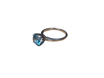 Lot 86 - Blue zircon single stone ring in 14ct white gold setting