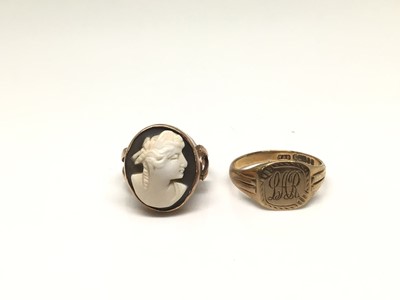 Lot 1114 - Victorian 9ct gold carved shell cameo ring and 9ct gold signet ring with engraved initials