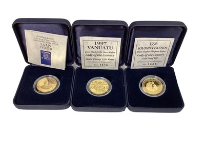 Lot 493 - World - Mixed gold proof coins to include Bermuda $10 1196 (N.B. 14ct gold, Wt: 7.776gms), Solomon Islands $50 1996 (N.B. 14ct gold, Wt: 7.776gms) & Vanuatu 100Vatu 1997 (N.B. 14ct gold, Wt: 7.776g...