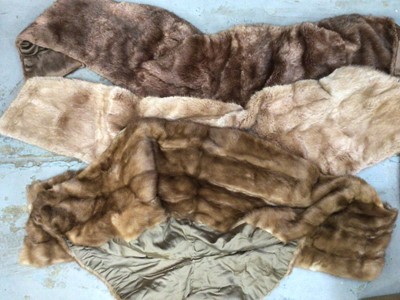 Lot 771 - Fur & Musquash stoals (5)