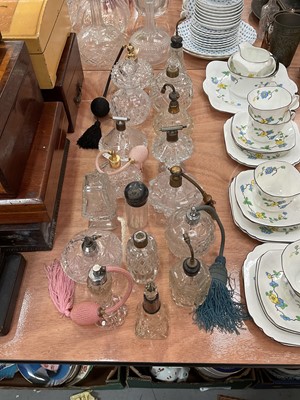 Lot 558 - Group of various cut glass perfume / scent bottles, including some with silver mounts