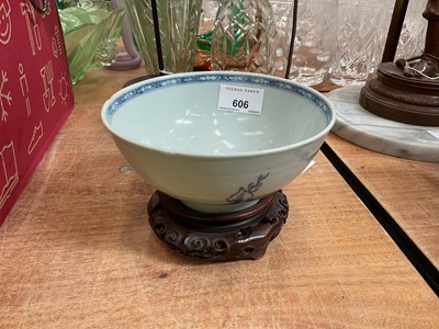 Lot 606 - Chinese Nanking Cargo wreck porcelain bowl on stand.