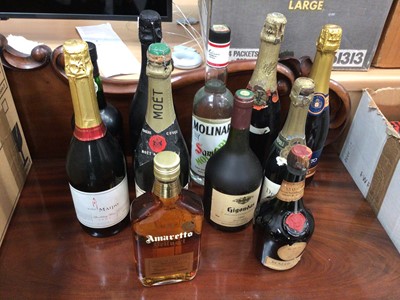 Lot 497 - 11 bottles of wine and spirits, including champagne