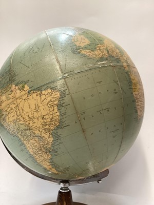 Lot 2470 - Large world globe