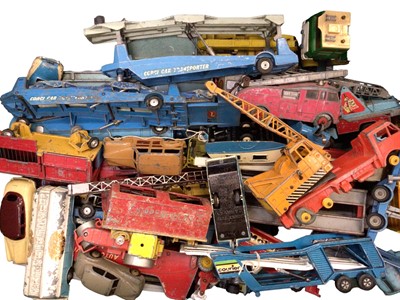 Lot 1823 - Die Cast unboxed selection including Dinky, military vehicles, transport lorries, delivery vehicles etc.